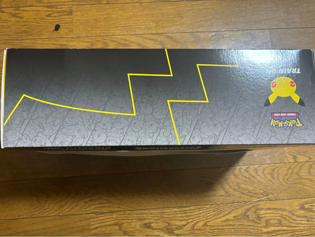 ポケモンカード セレブレーションズ ピカチュウ VMAX フィギュア 25th