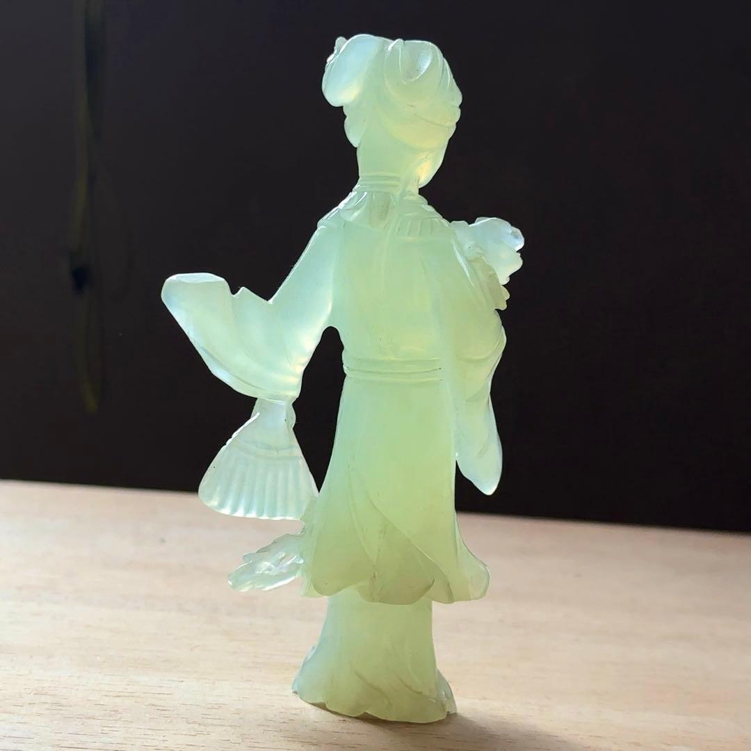 【うぶ品】中国古玩 天然翡翠 羽衣 天女像 置物 細工彫刻 中国美術 骨董
