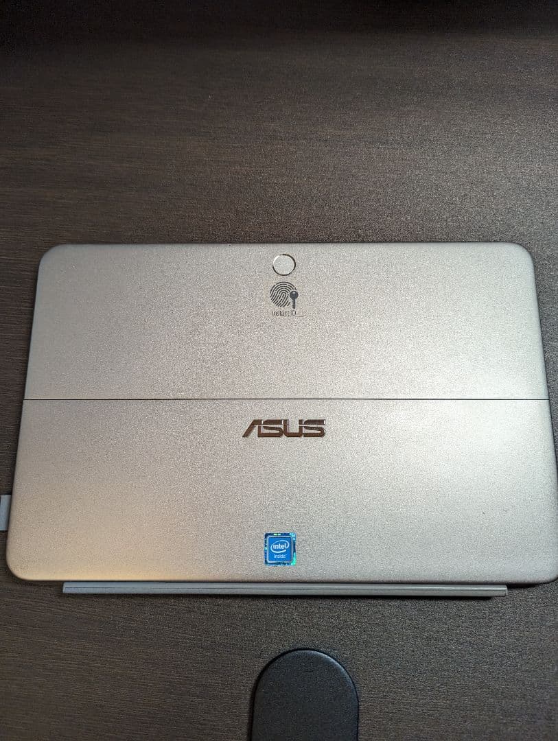 ASUS Win10タブレット+ Logicoolワイヤレス キーボード