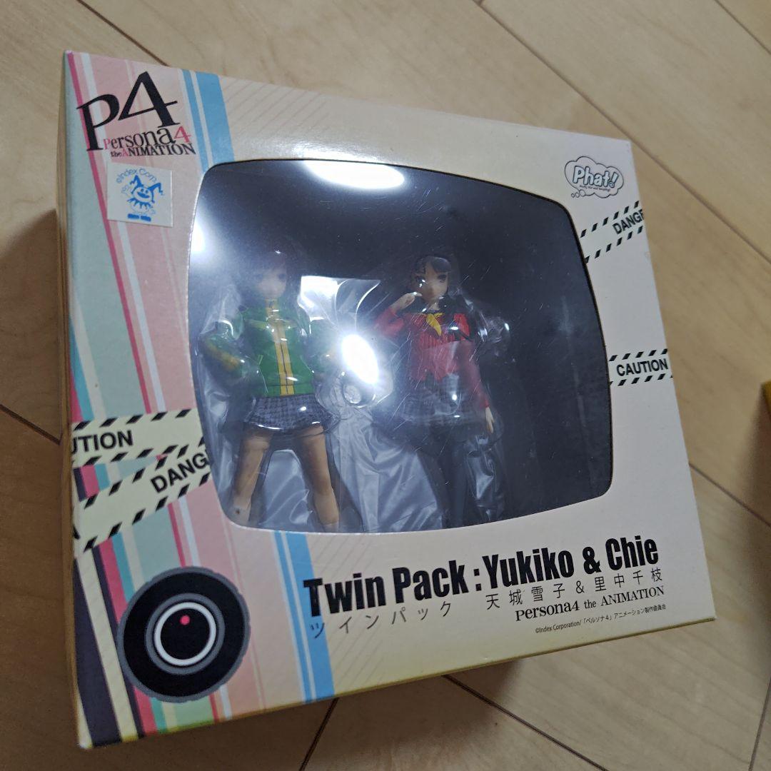 ジャンク品　未開封　ペルソナ４　Twin Pack 天城雪子＆里中千枝