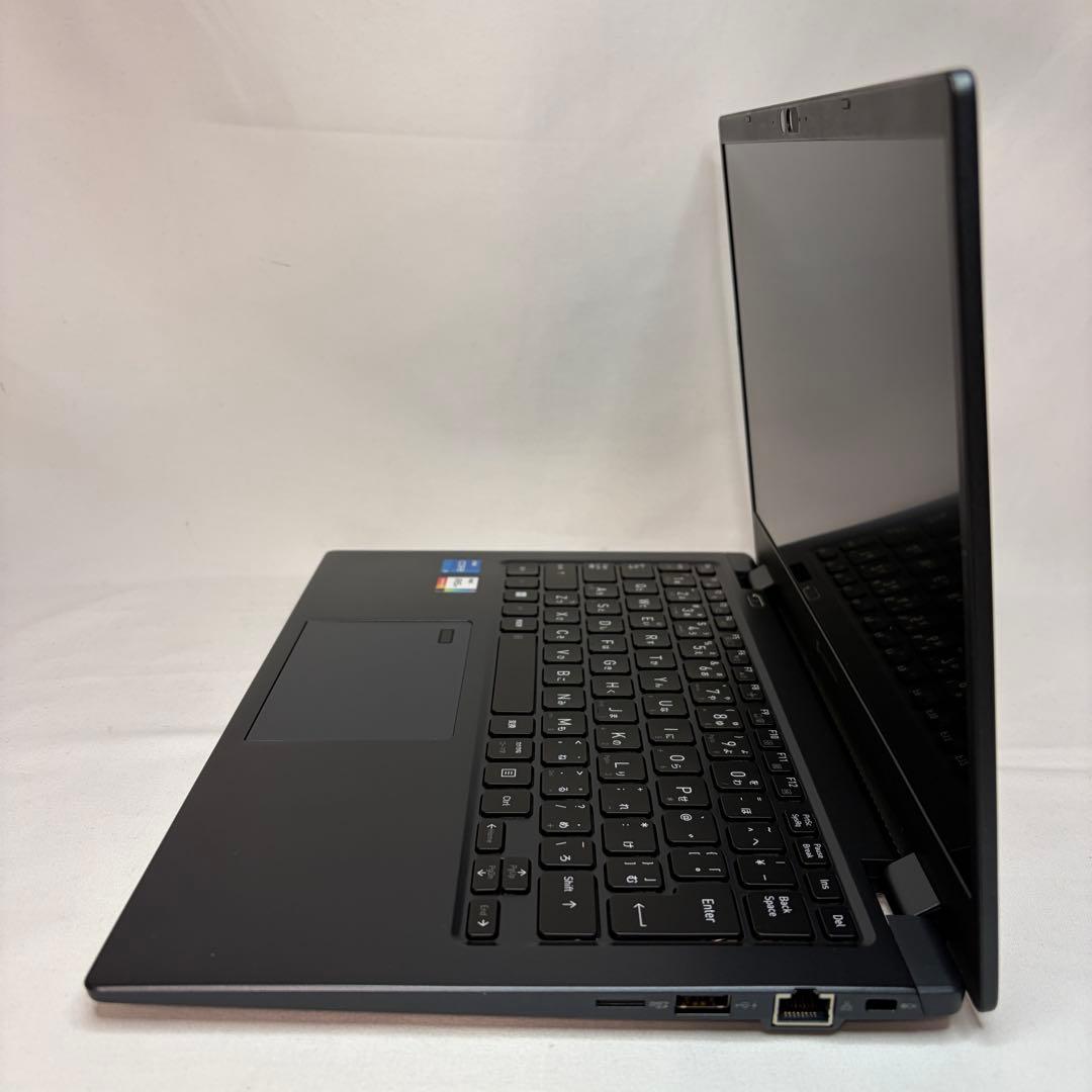 使用極少 美品 dynabook G83 第12世代 i5 16GB 256GB