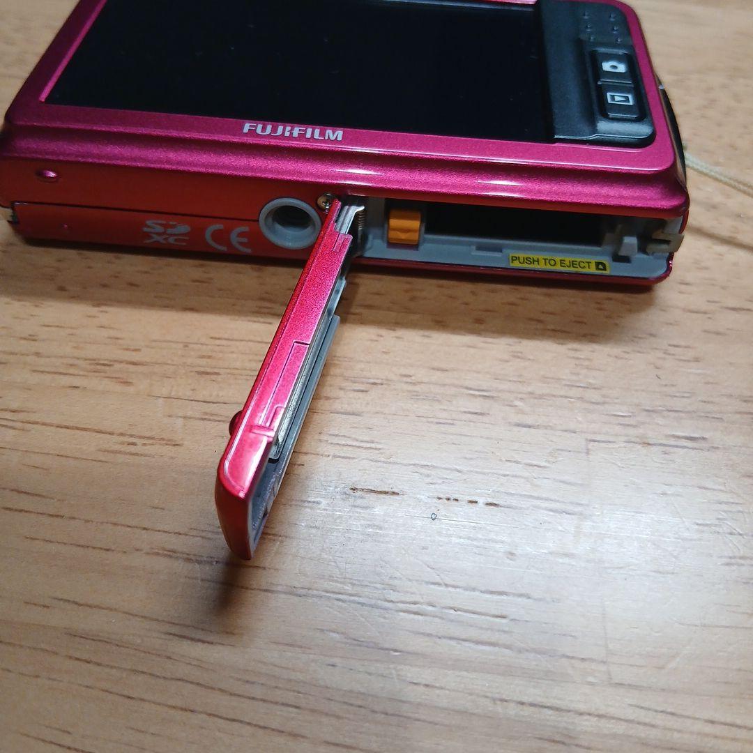 【極美品】FUJIFILM 富士フイルム ファインピクス デジカメ 　ケース 付