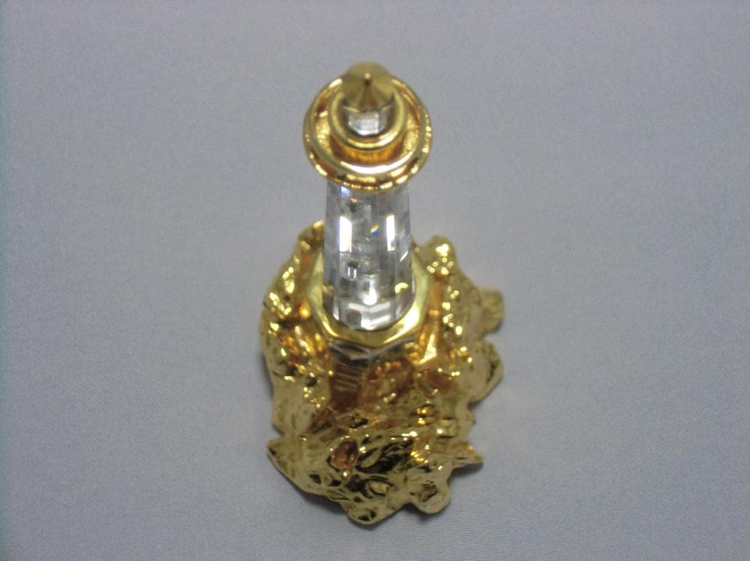 SWAROVSKI クリスタル灯台型置物　A040