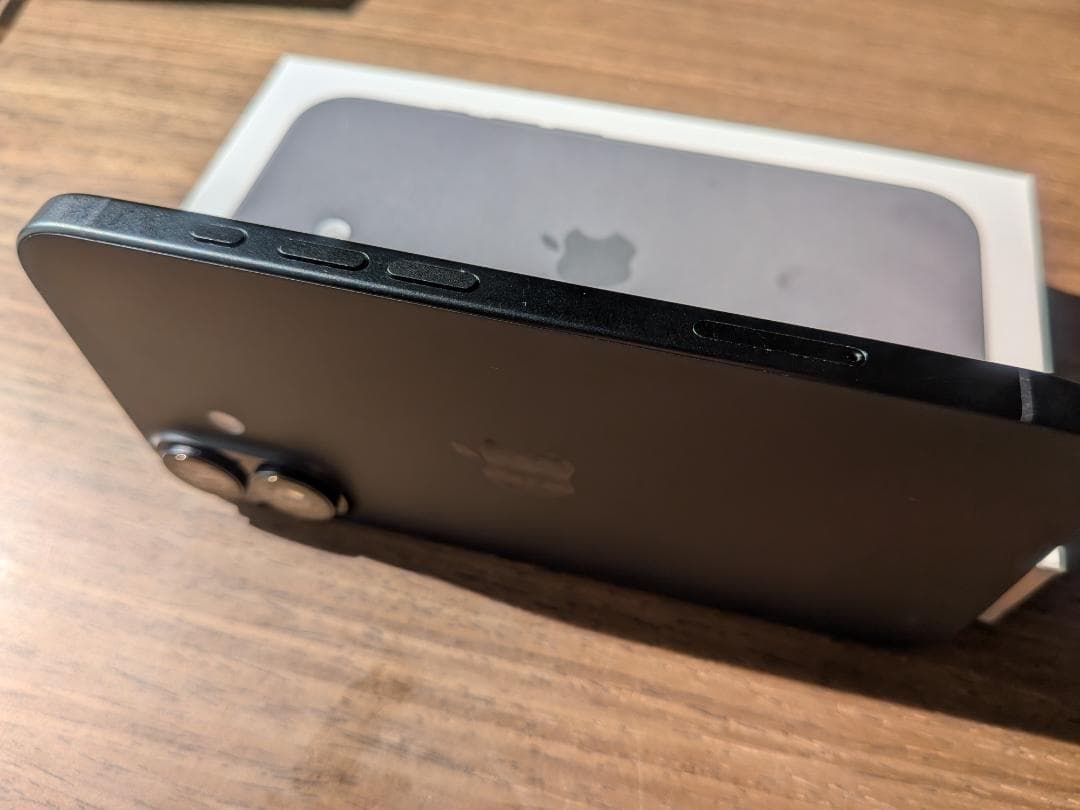 美品　iPhone16 ブラック 128GB バッテリー容量91%　SIMフリー