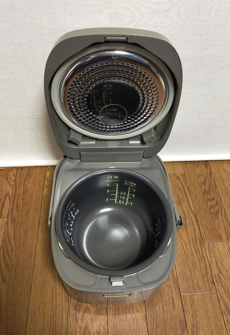 Panasonic　IHジャー炊飯器　SR-HA10J7