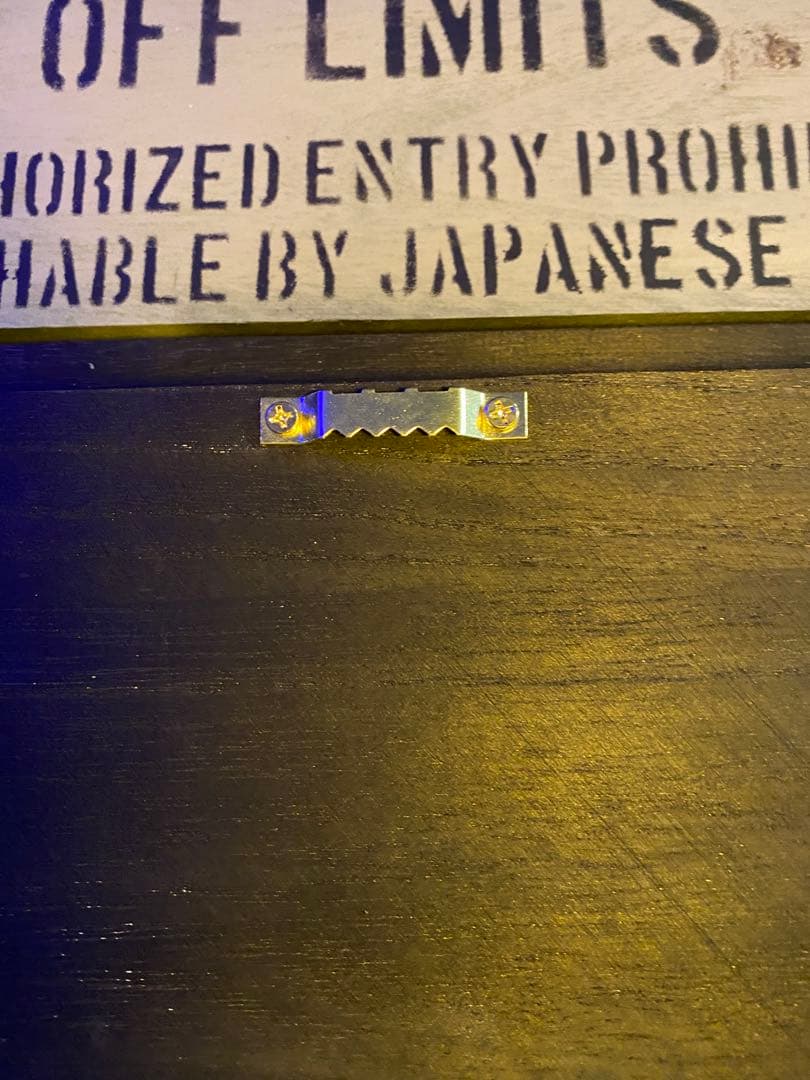 壁掛けキーフック　ミリタリー　インダストリアル