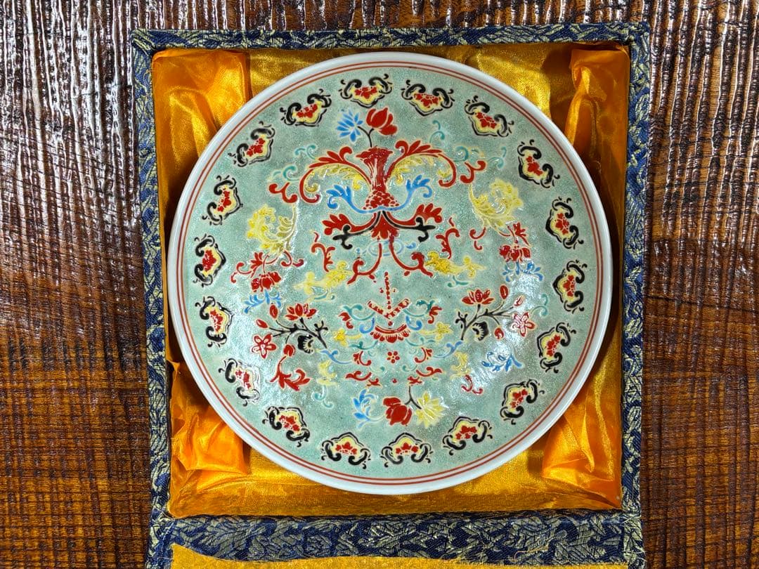 中国　皿 直径約21.5 cm 高級工芸品