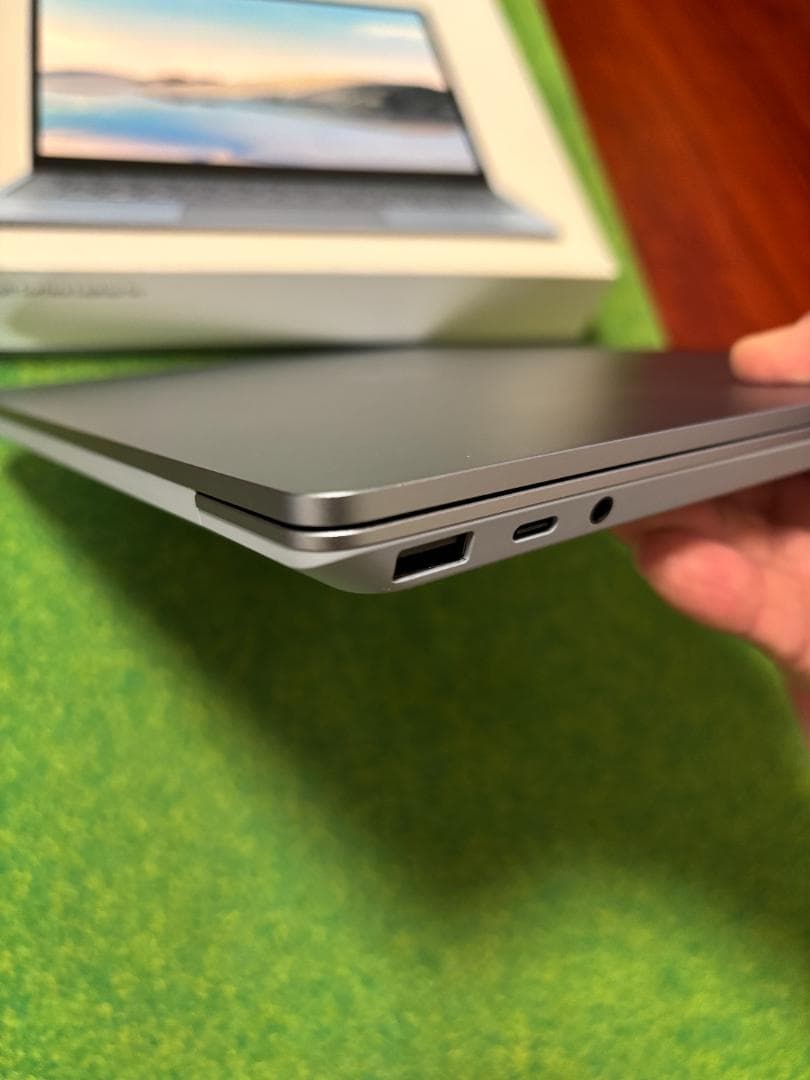 【美品】Surface Laptop Go i5 8G/128GB