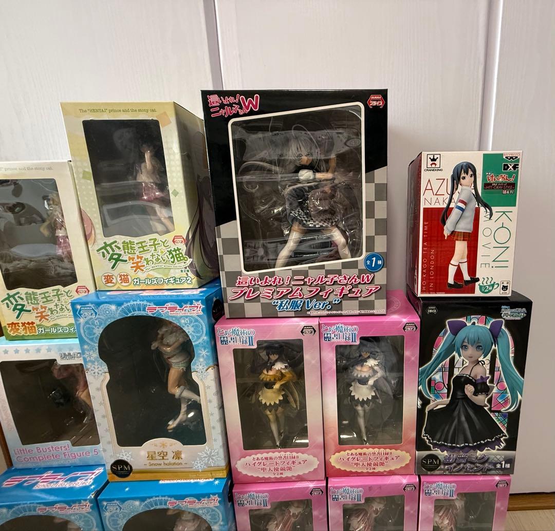 ラブライブ初音ミクとある魔術けいおんニャル子変猫リトバスフィギュア　まとめ売り