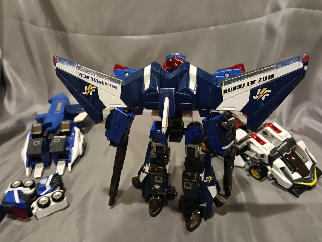 トミカ　ドライブヘッド　サイクロンインターセプター＆ブリッツメカ　中古品セット