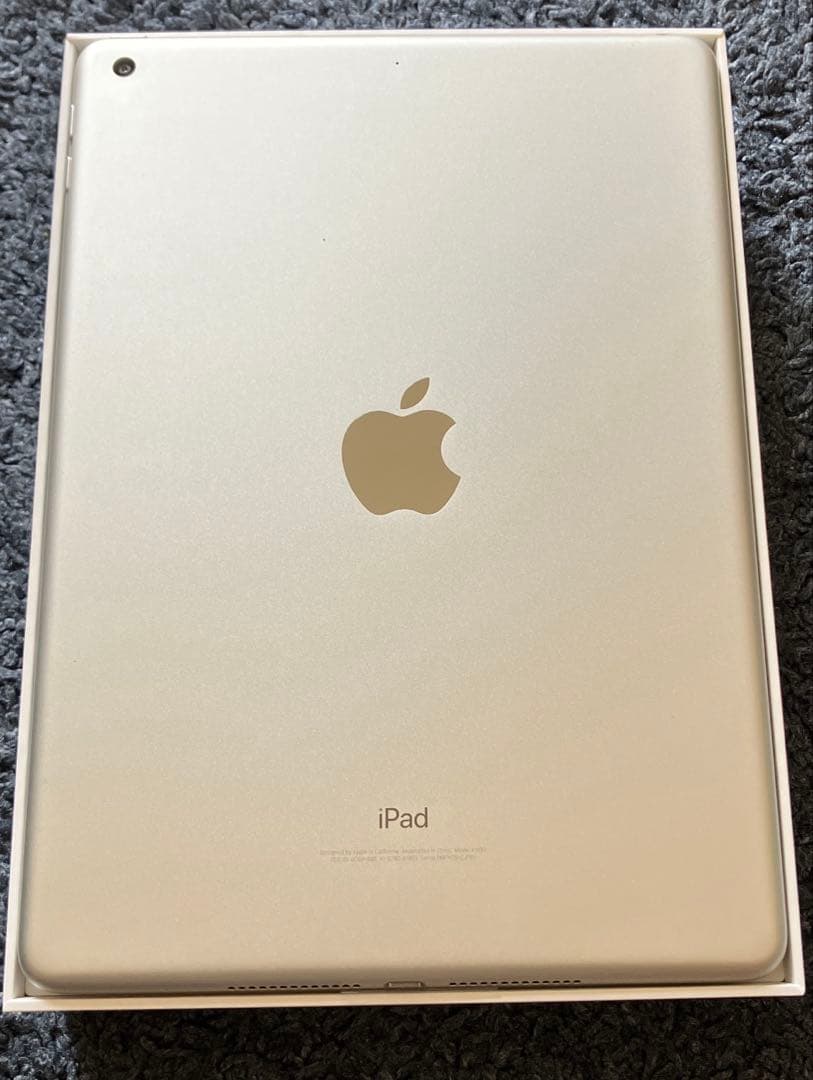 良品　iPad 6世代 128GB Wi-Fiモデル