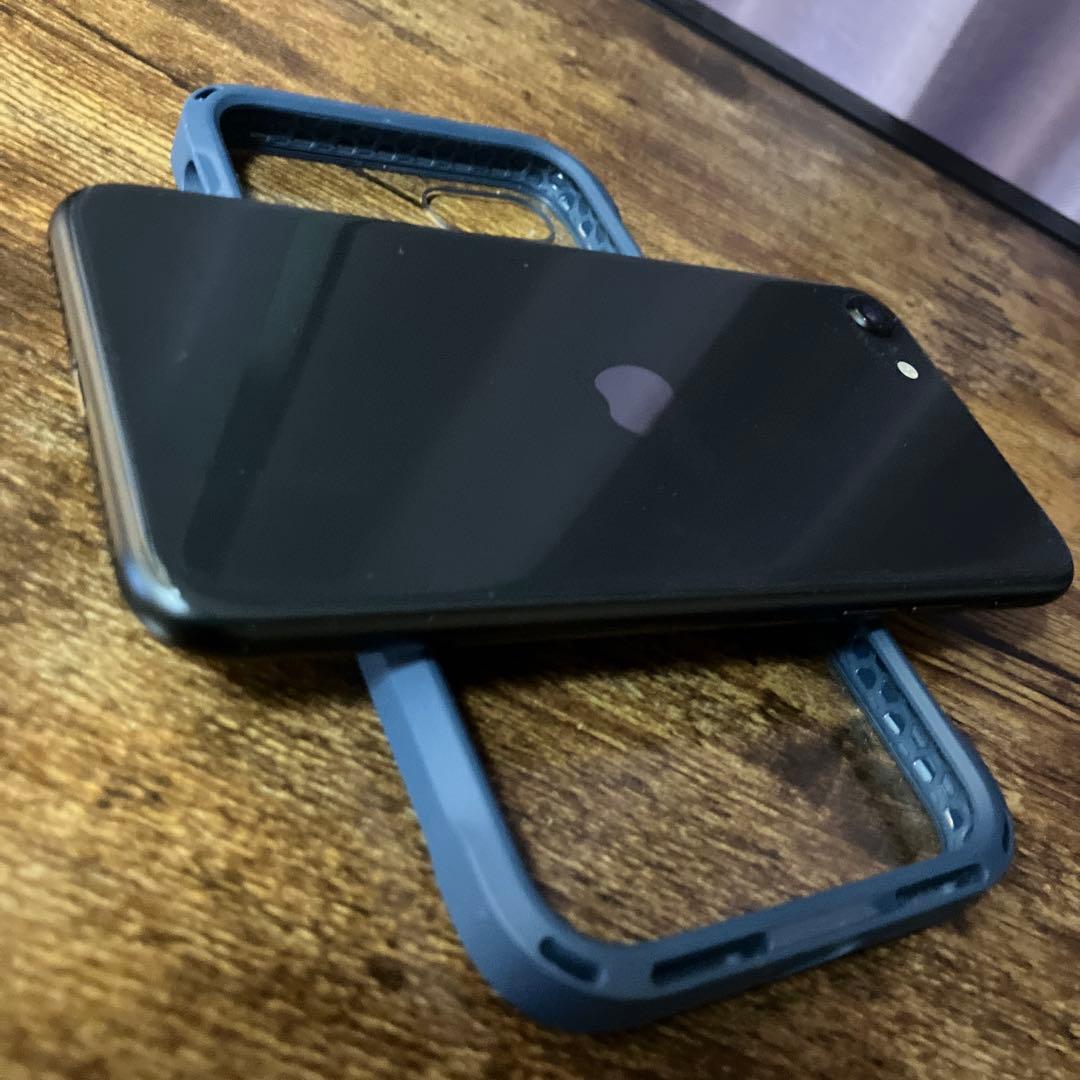 【95%】　Apple iPhone SE 第2世代　MHGP3J/A