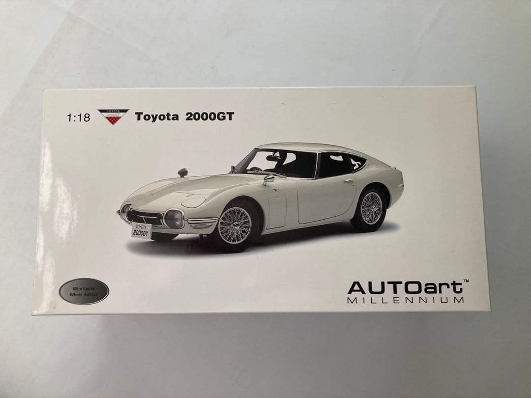 AUTOart 1/18 トヨタ 2000GT ダイキャストモデル