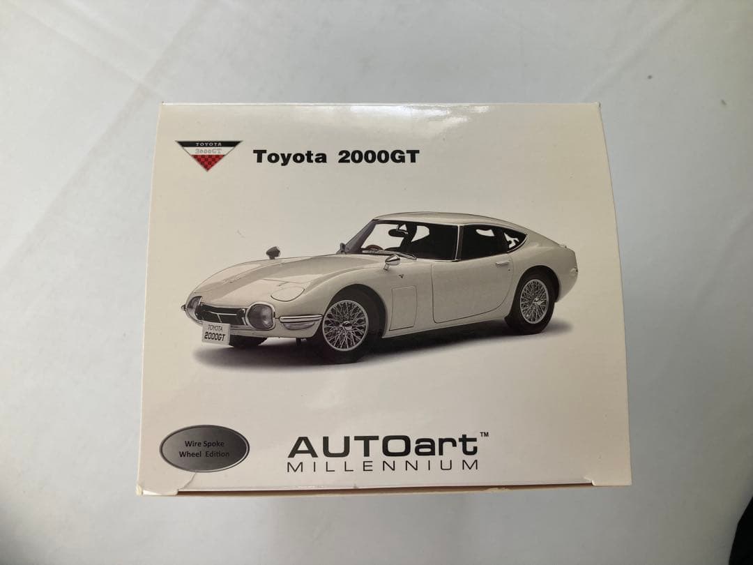 AUTOart 1/18 トヨタ 2000GT ダイキャストモデル