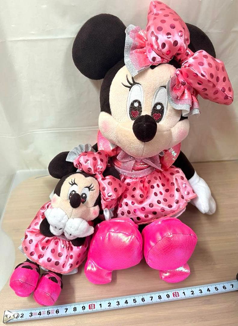 ミニー　ディズニーストア　MINNIE DAY2026　ぬいぐるみ　キーチェーン