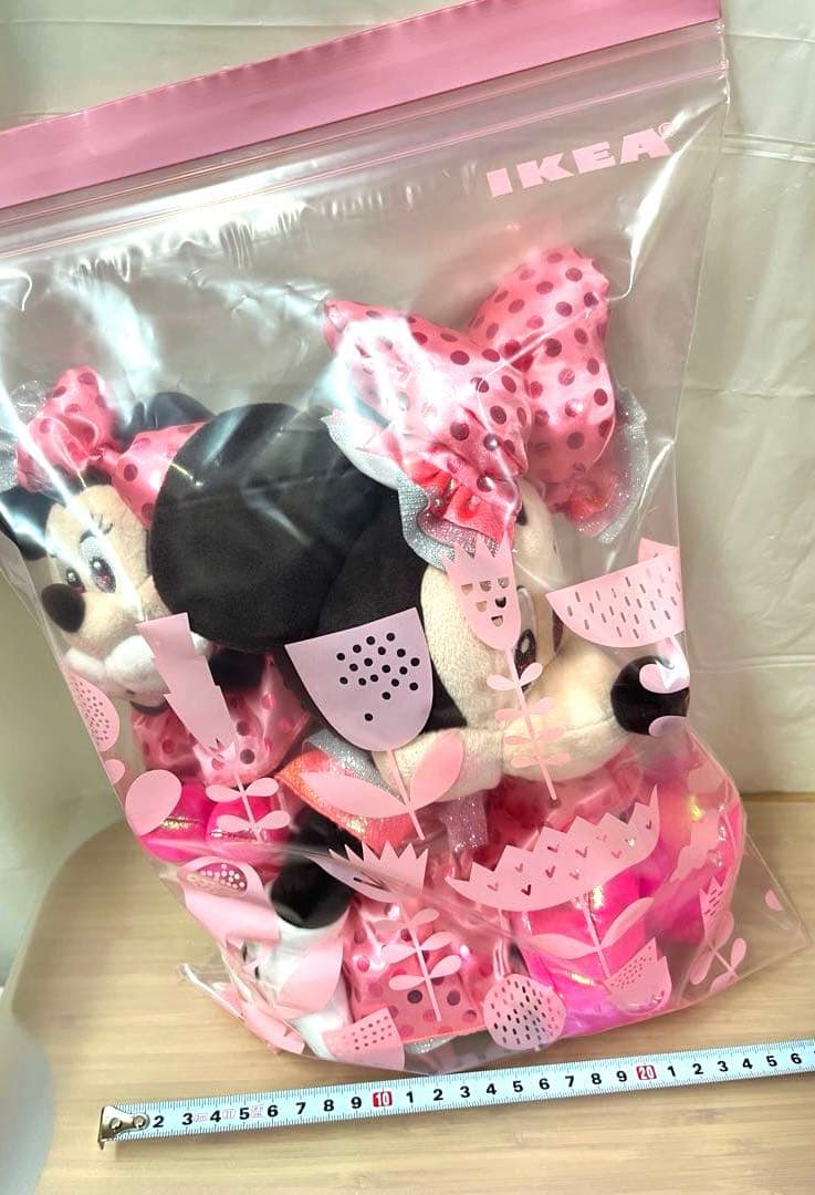 ミニー　ディズニーストア　MINNIE DAY2026　ぬいぐるみ　キーチェーン