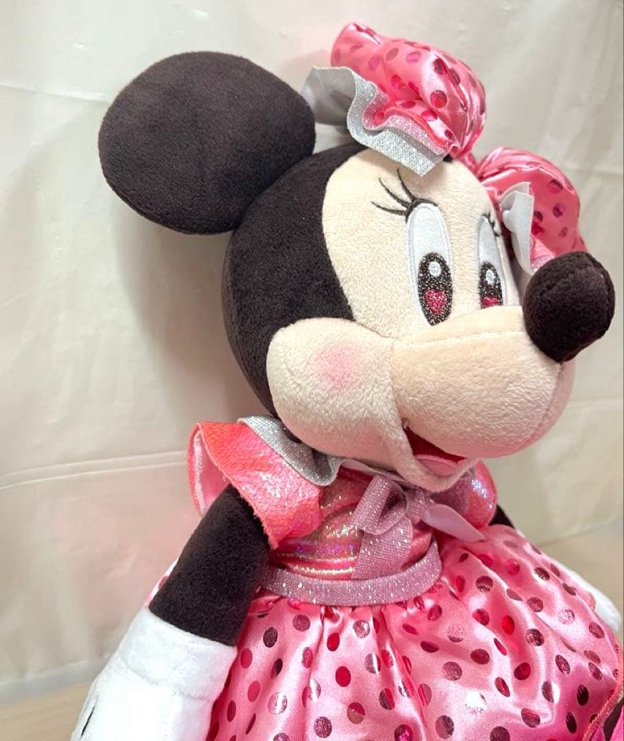 ミニー　ディズニーストア　MINNIE DAY2026　ぬいぐるみ　キーチェーン