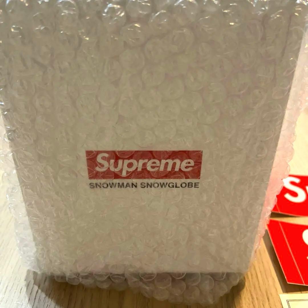 置物 Supreme MAN GLOBE
