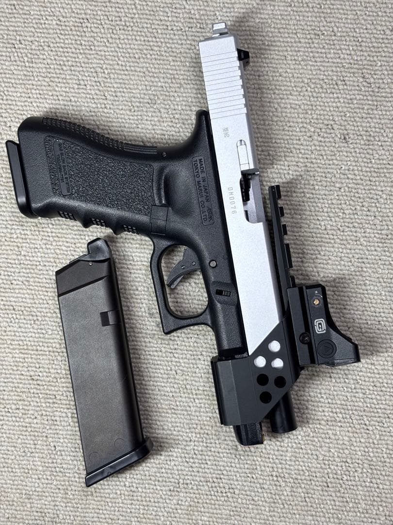 外装カスタム品　東京マルイ　グロック17 gen3 予備マガジン付き