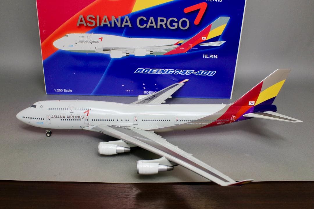 レア Inflight 1/200 アシアナ航空 Asiana B747-400
