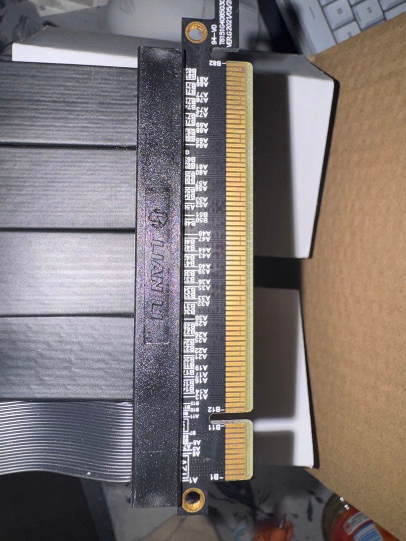Lian Li Vertical GPU Kit ホワイト