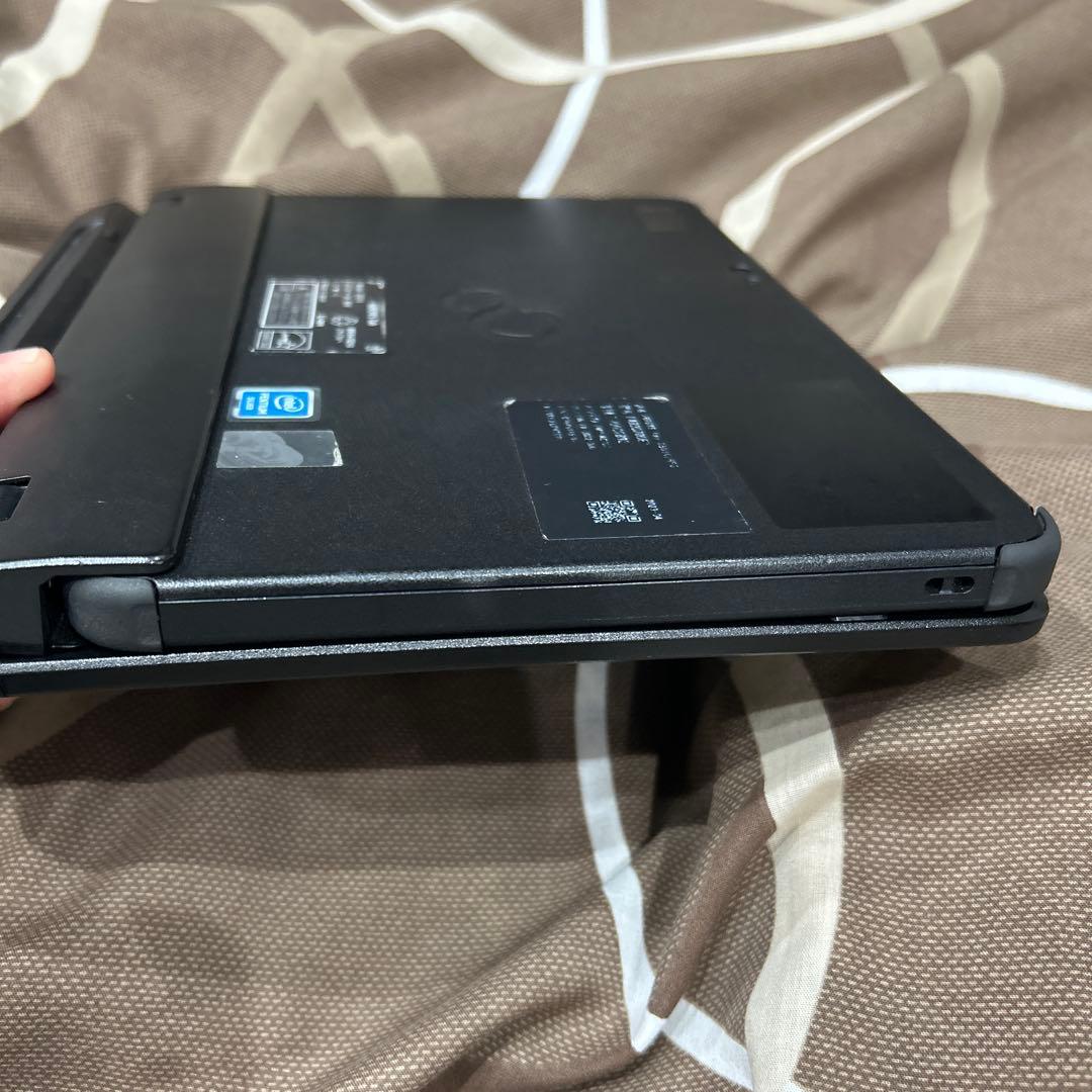 美品　富士通 タブレット　ARROWS 付属品付