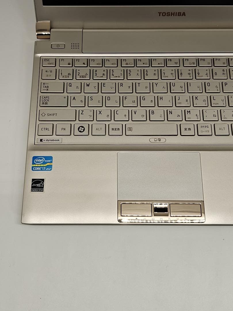 【東芝】爆速 Corei7/SSD128GB ノートパソコン 8GB B13