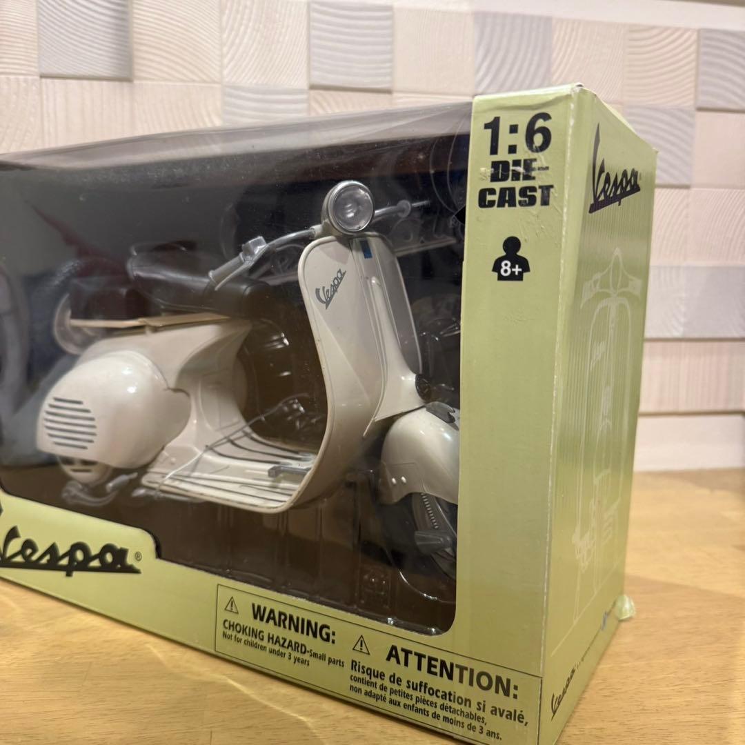 Vespa 1:6 DIE-CAST ダイキャストモデル ホワイト