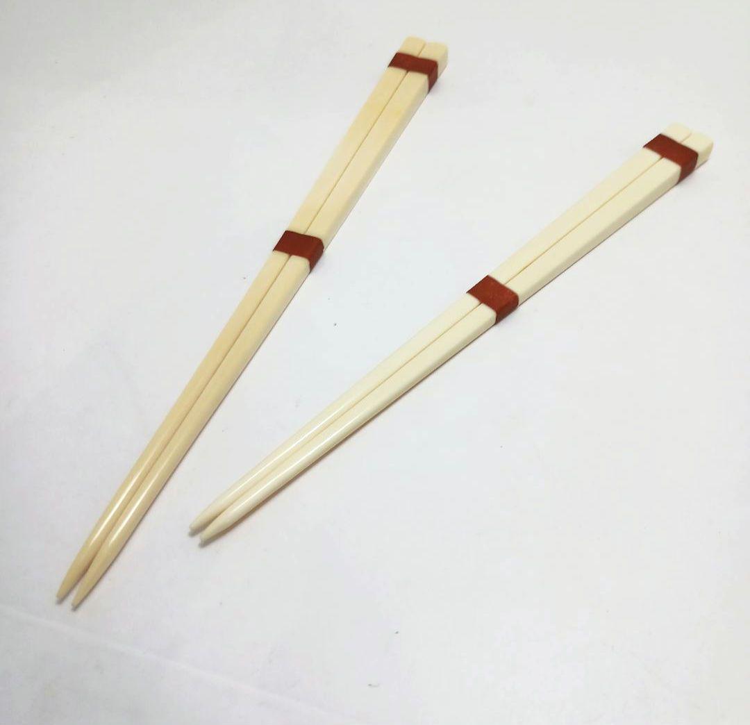 Y3122-100 高級天然彫刻 夫婦箸セット ケース付き　ひ