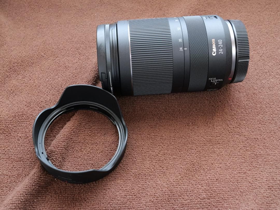 CANON　RF24-240mm F4-6.3 IS USM