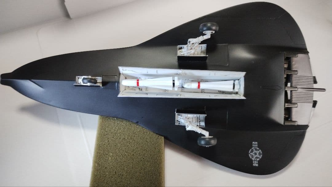 プラモデル完成機　1/48　STEALTH FIGHTER