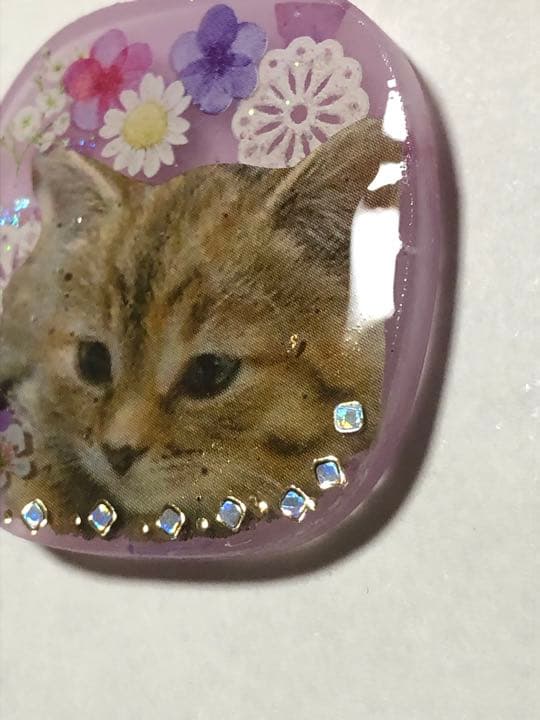 NO.194 レジン　おすまし猫ちゃん