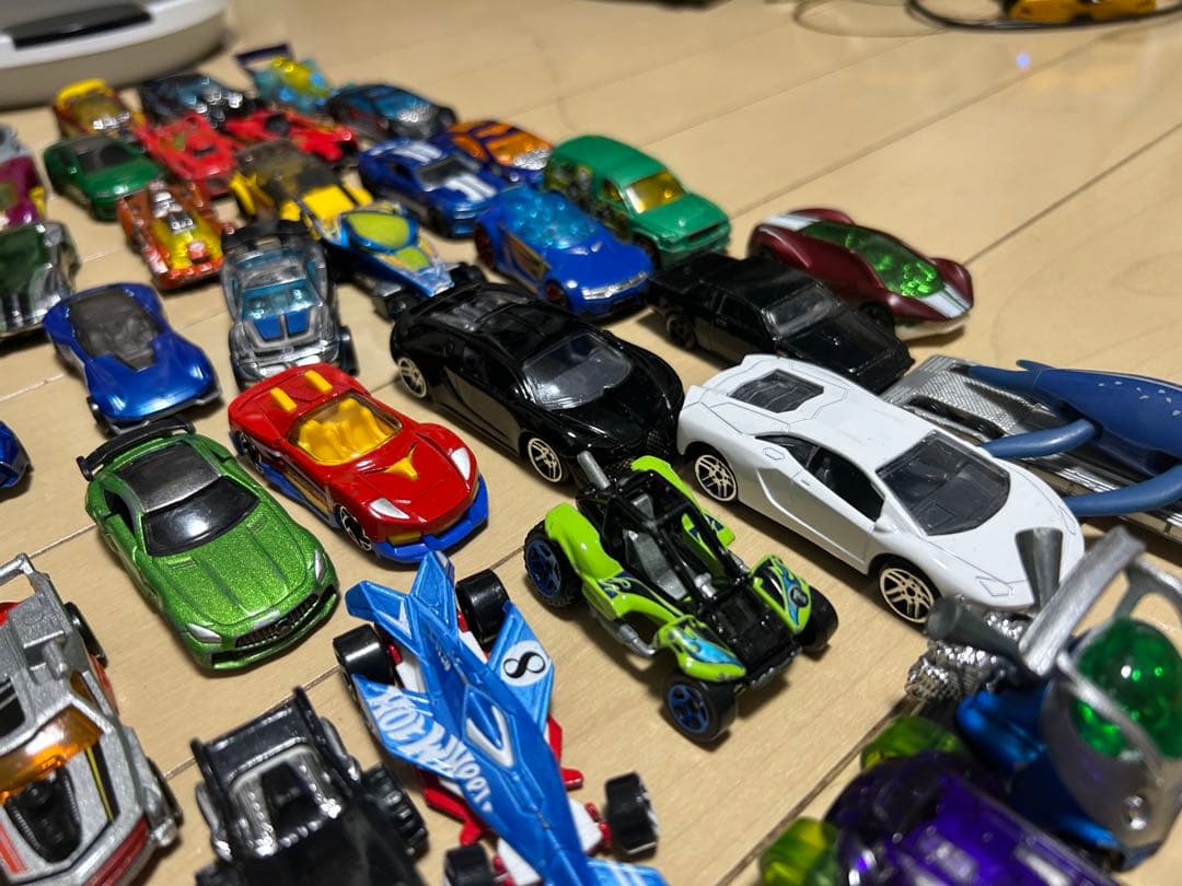 TOMICA トミカ　まとめ売り　ホットウィール　約100台　HOTWHEELS
