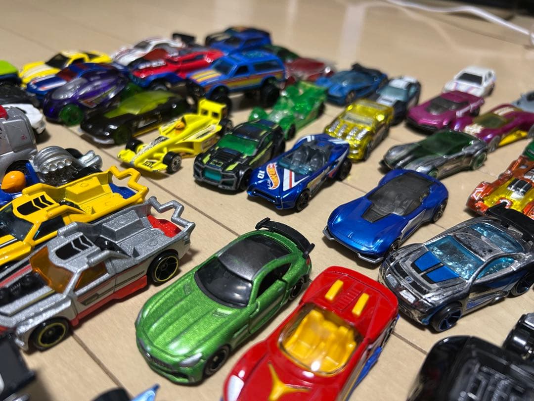 TOMICA トミカ　まとめ売り　ホットウィール　約100台　HOTWHEELS