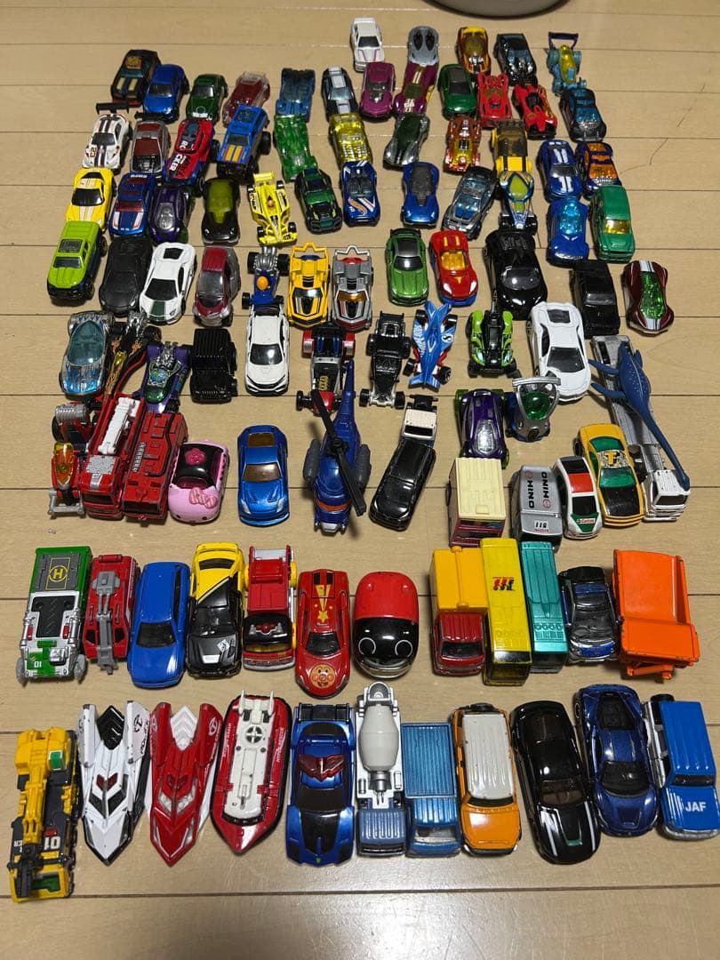TOMICA トミカ　まとめ売り　ホットウィール　約100台　HOTWHEELS