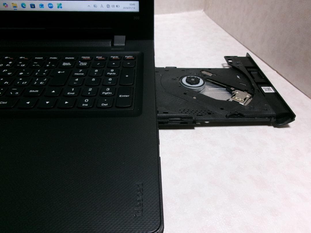 美品/Lenovo 80M300NHJP ブラック Windows 11