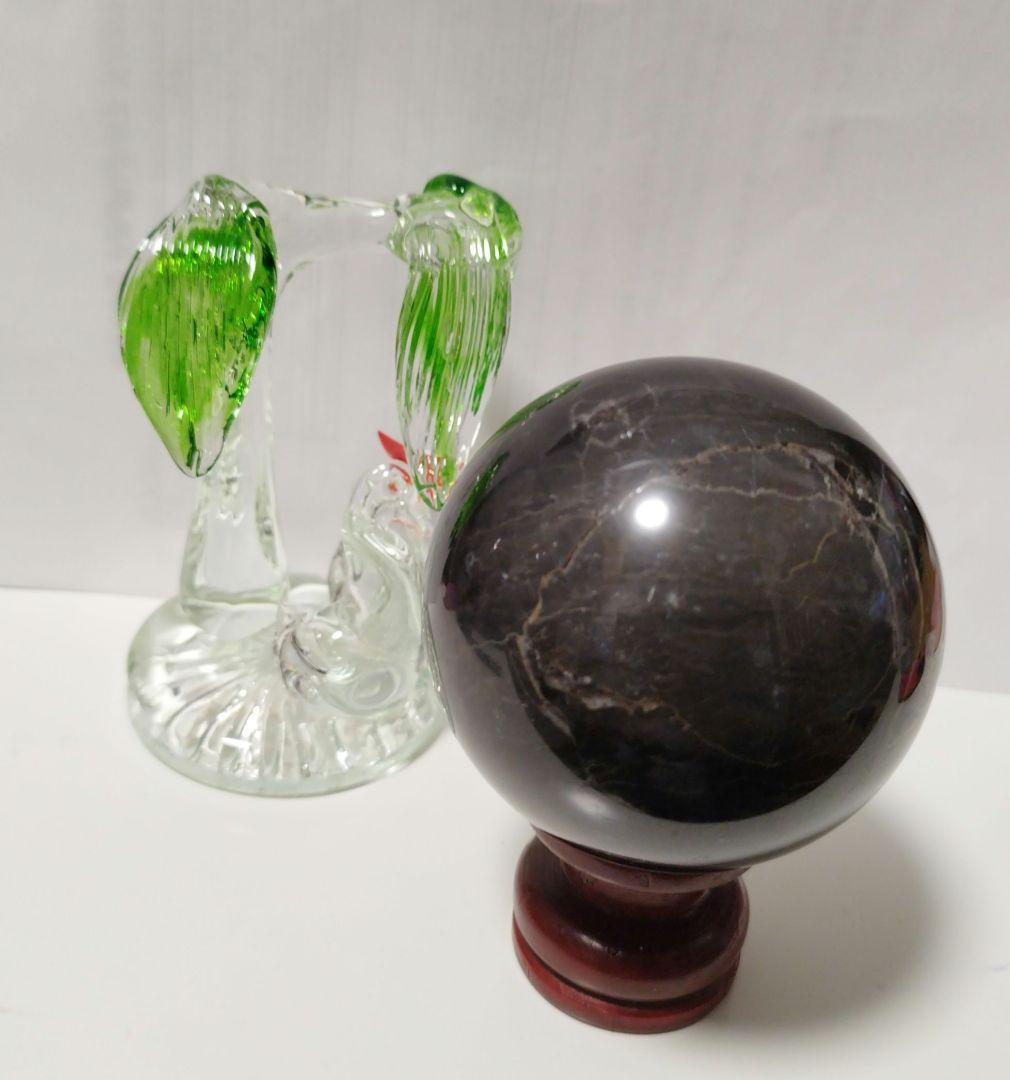 最強のパワーを発揮する天然石モリオン(黒水晶)光を当てても透け無い真っ黒本物です