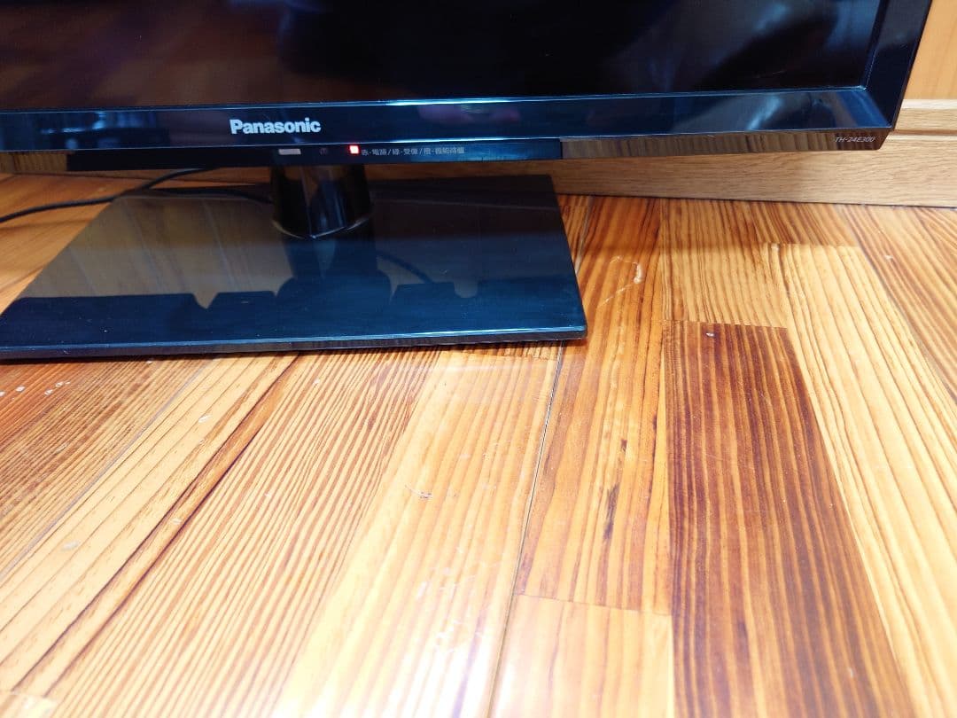 Panasonic パナソニック VIERA 24型 TH-24E300