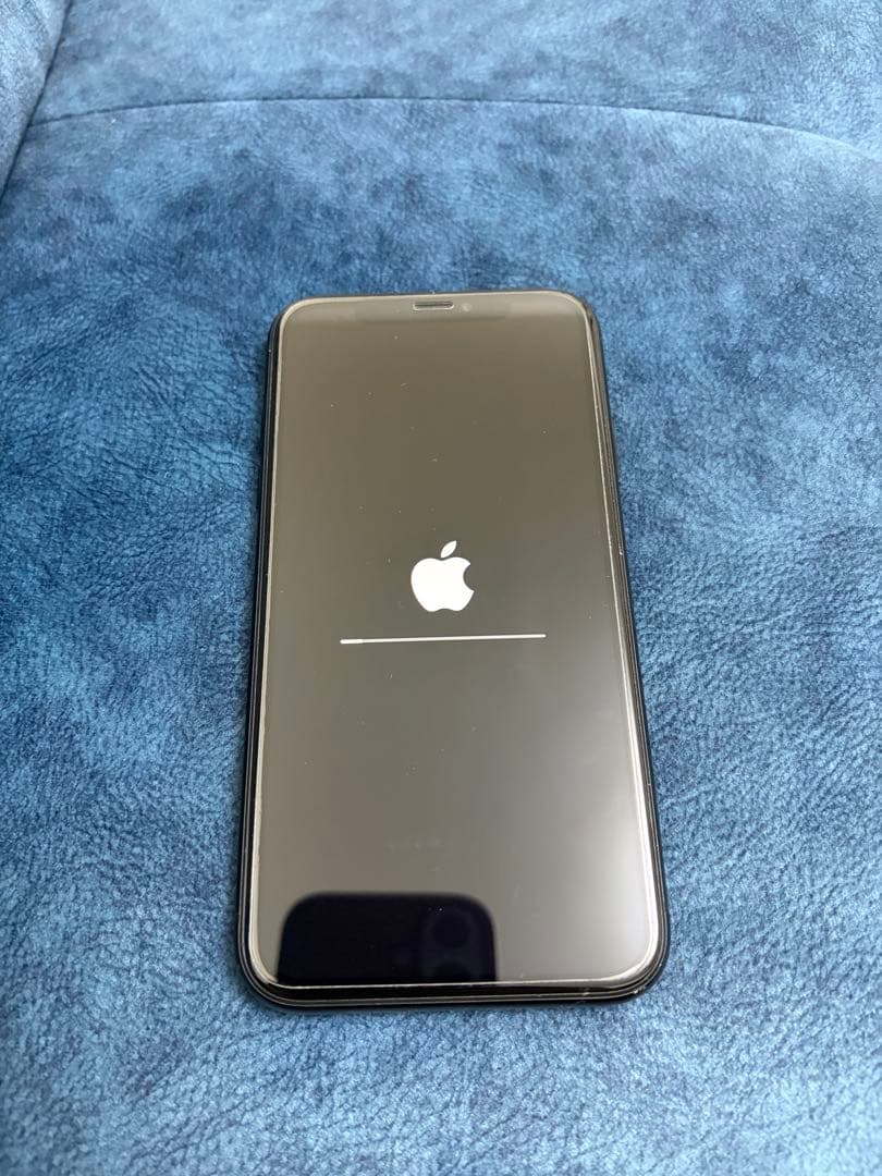 iPhone XR 256GB SIMフリー バッテリー79% やや傷あり