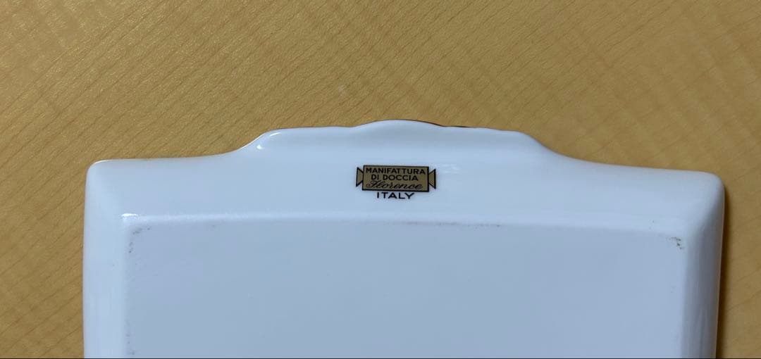 美品が特価！　テーブル華やぐ　マルチに大活躍！スタイリッシュな長方形プレート