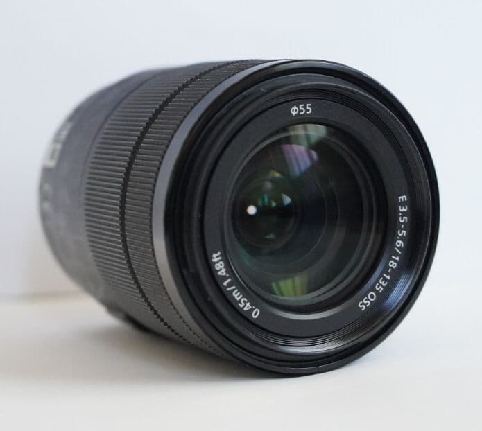 SONY 18-135mm ズームレンズ 光学手ブレ補正付き