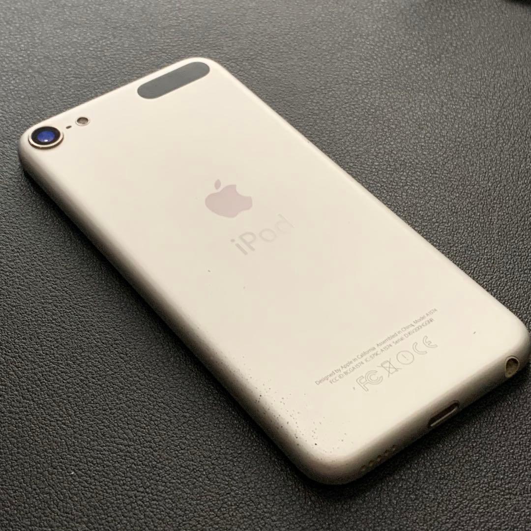 Apple iPod touch 第6世代 アイポッド（64GB）