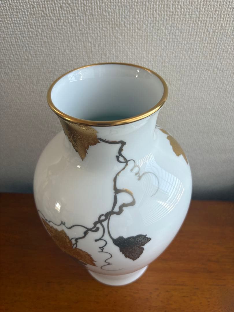 大倉陶園 金蝕ぶどう 28cm 花器 花瓶 OKURA