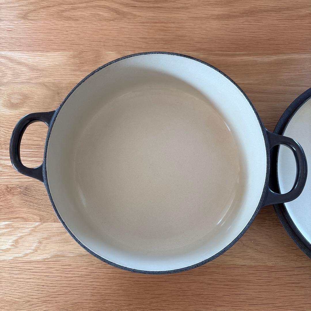 ル•クル-ゼ　LE CREUSET 両手鍋 茶色 22cm