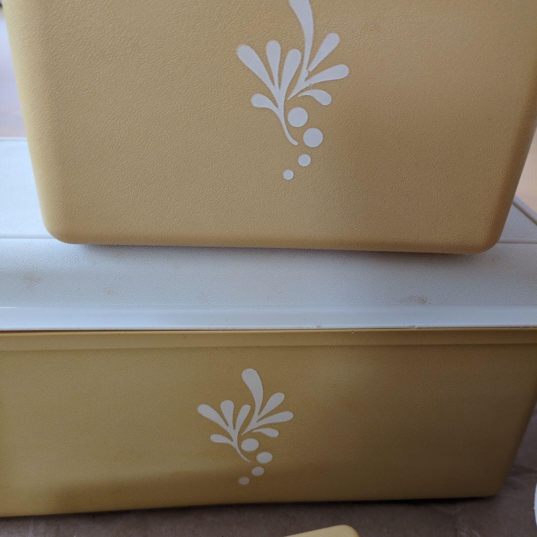Tupperware　保存容器セット