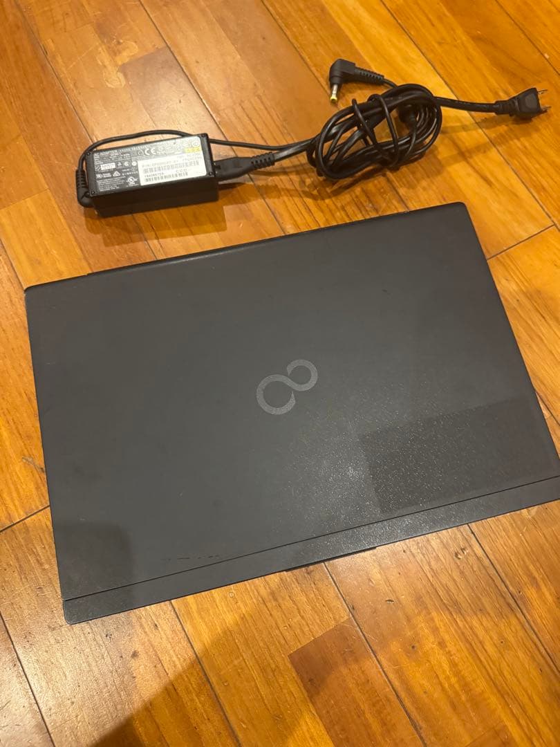 2020年モデル第8世代 SSD256搭載！LIFEBOOK U939