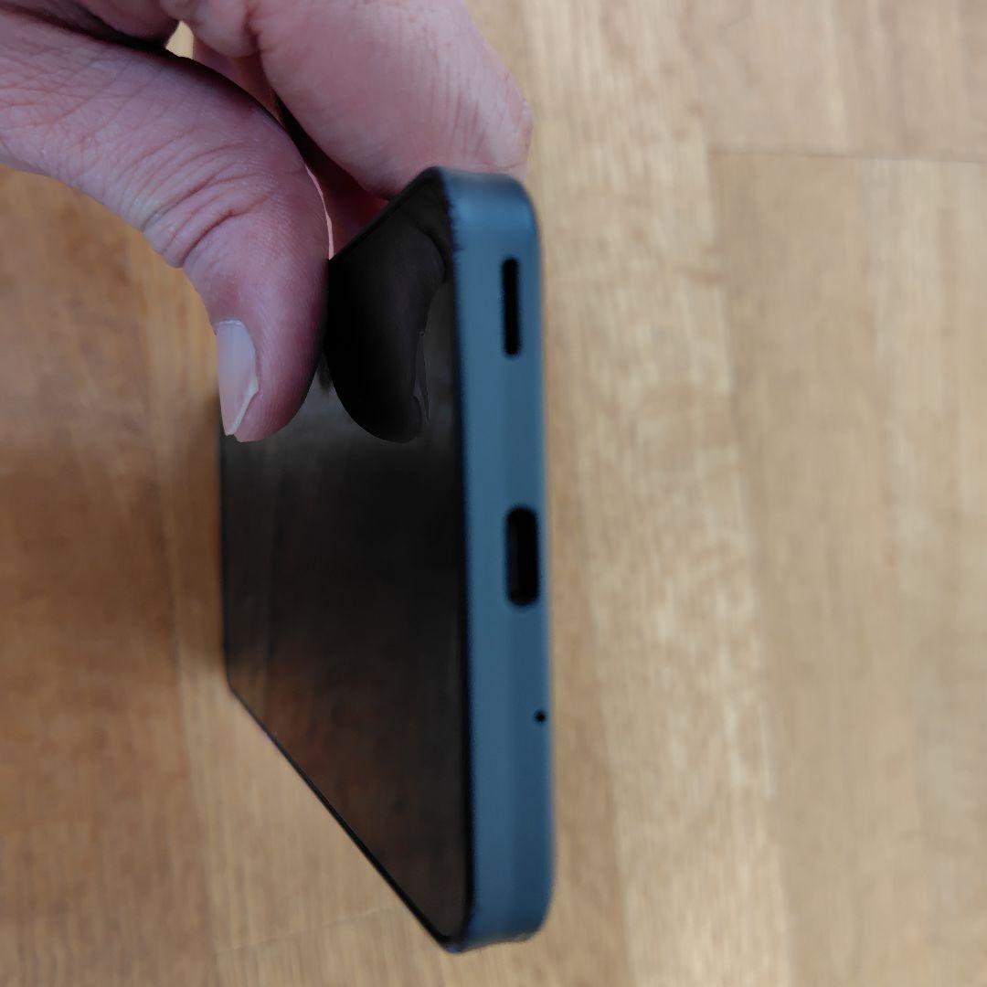 AQUOS Wish2 黒チャコール　SIMフリー