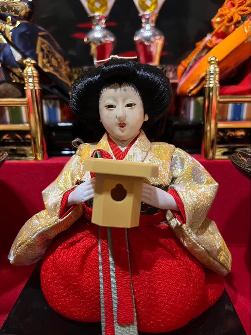 お雛様　伝統的なひな人形セット