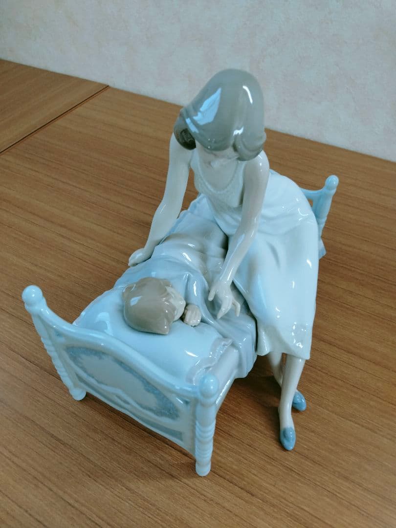 美品 貴重 リヤドロ 「スリープ タイト」