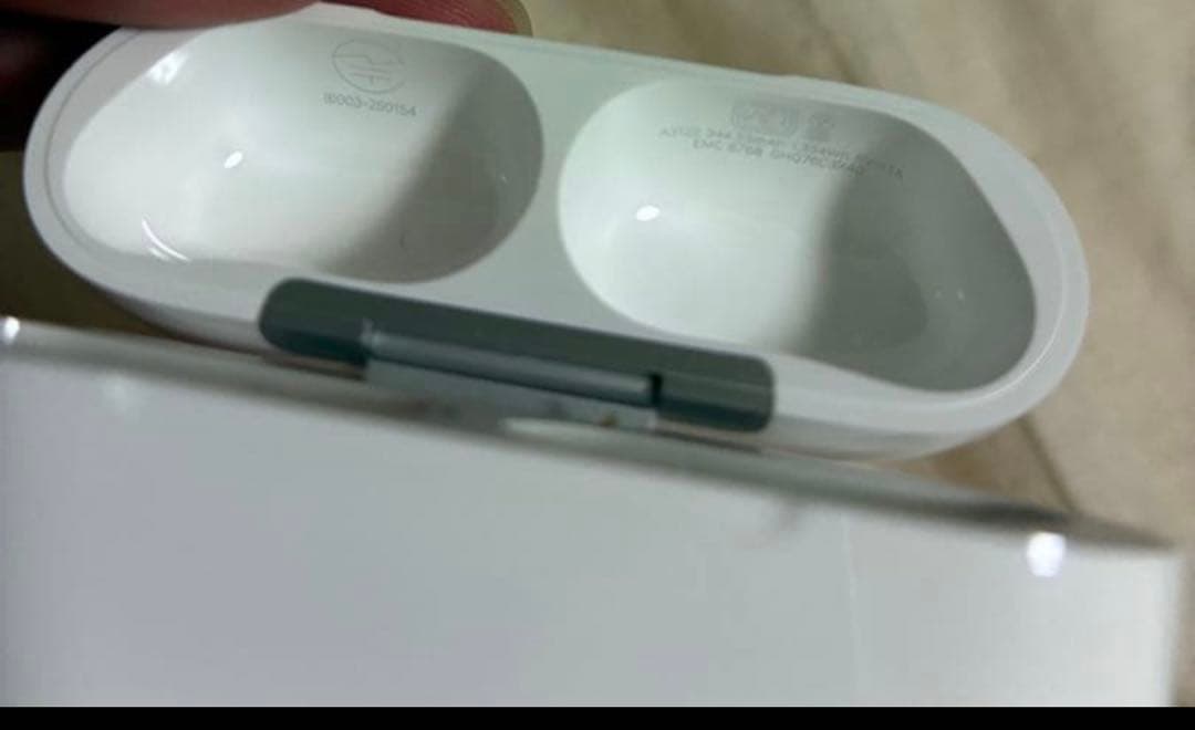 AirPods Pro 3 正規品　Apple